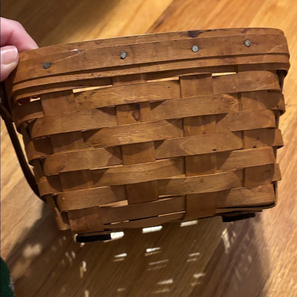 Longaberger Tan Woven Basket - Picture 5 of 6